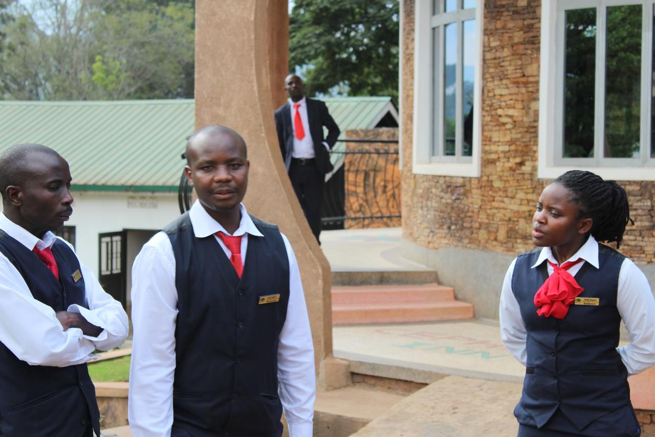 Cepha'S Inn Kabale Exterior foto